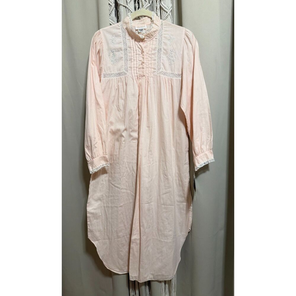 Vintage Barbizon Pink Embroidered Nightgown Lace Cottagecore NOS Small Petite